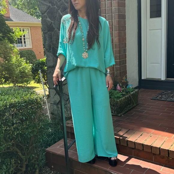 05 Made in France Wide leg pants and top 2 Piece - Picture 4 of 6